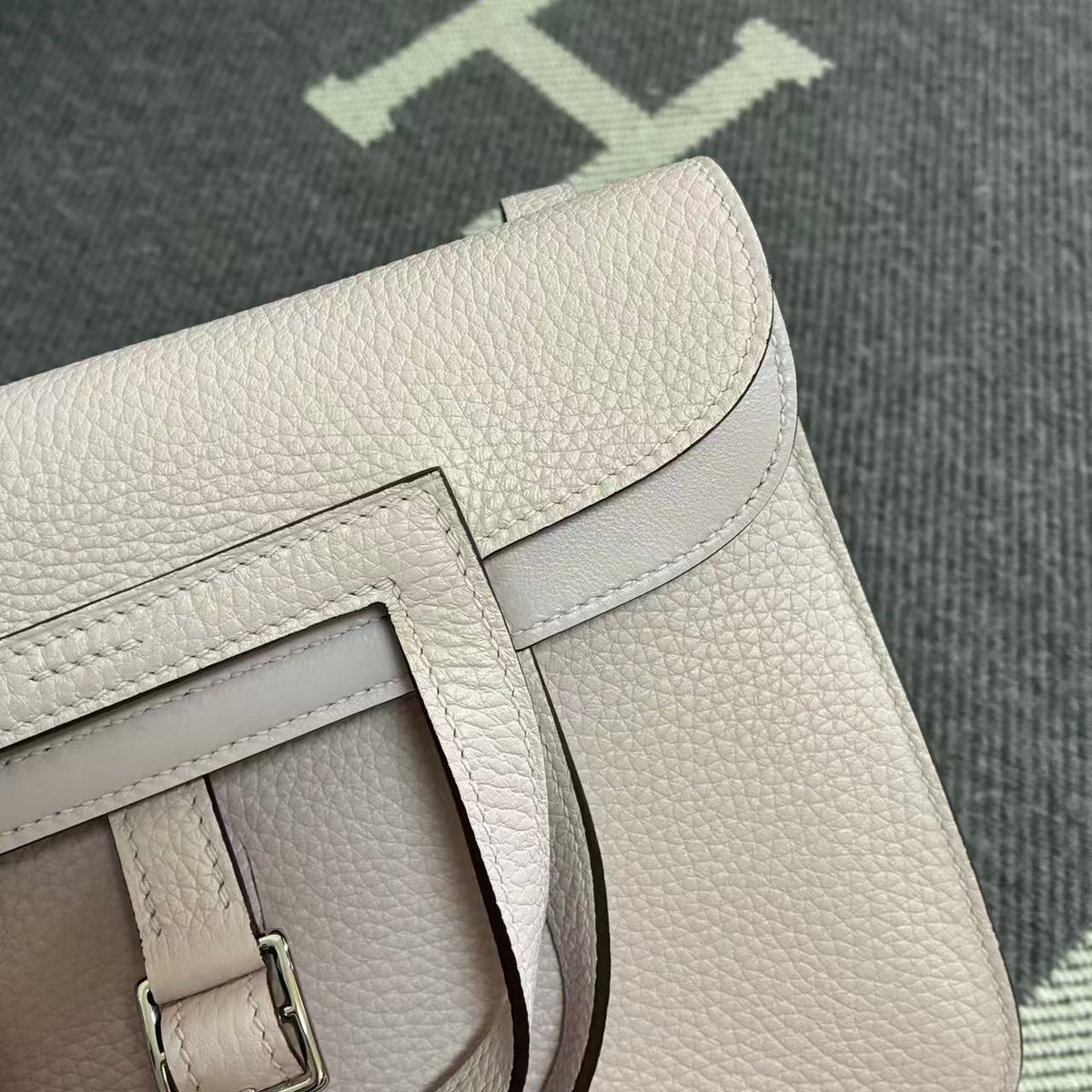 H*M Halzan 25 Bag Muted Pink Taurillon Leather