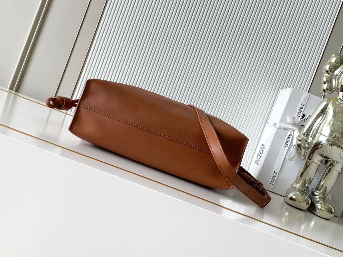 L*E Flamenco Clutch Bag 30cm Camel Brown Nappa Leather