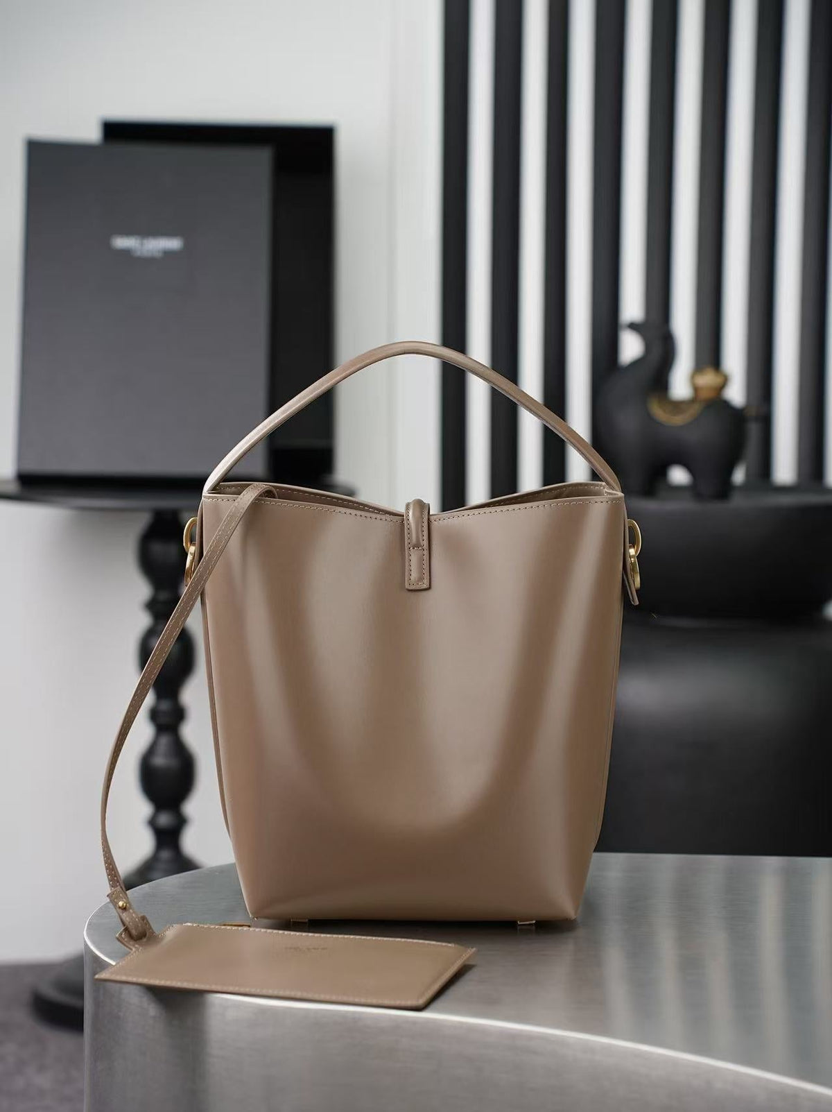 Y*S*L 26s Le 37 Bucket Bag 26cm Coffe Calfskin
