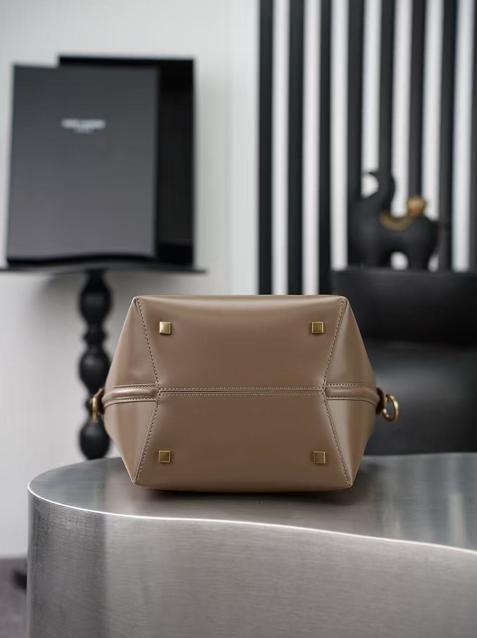 Y*S*L 26s Le 37 Bucket Bag 26cm Coffe Calfskin