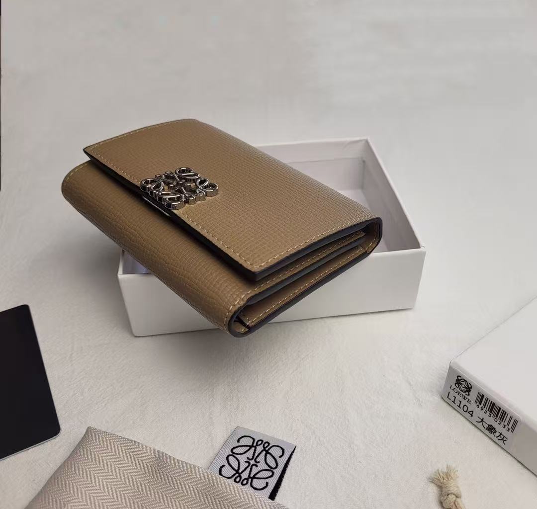 LW Anagram Trifold Wallet Leather