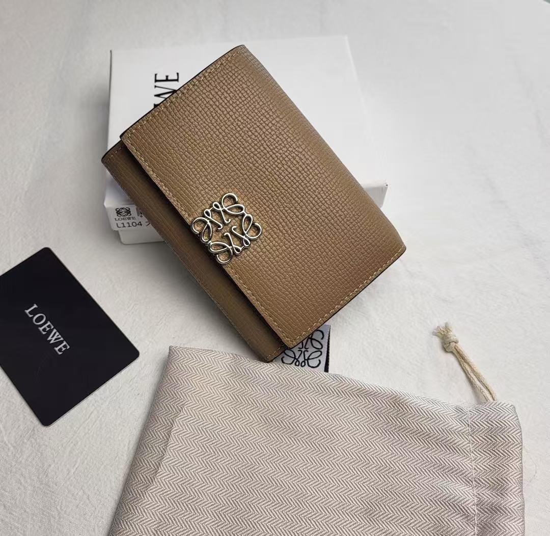 LW Anagram Trifold Wallet Leather