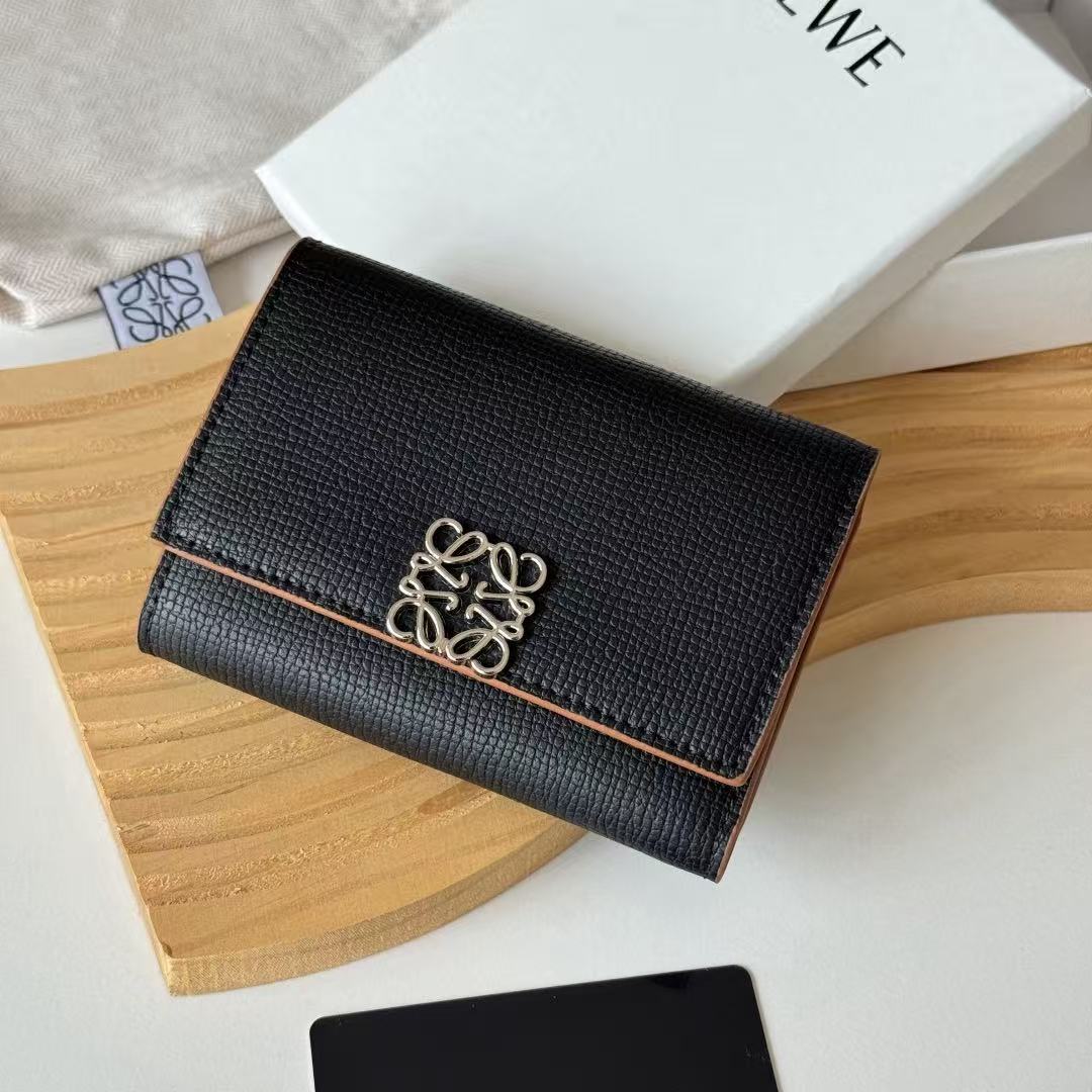 LW Anagram Trifold Wallet Leather