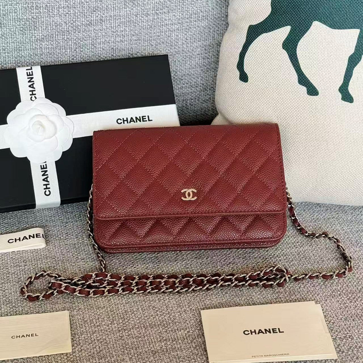 C*C Classic WOC 19cm Burgundy Caviar Leather