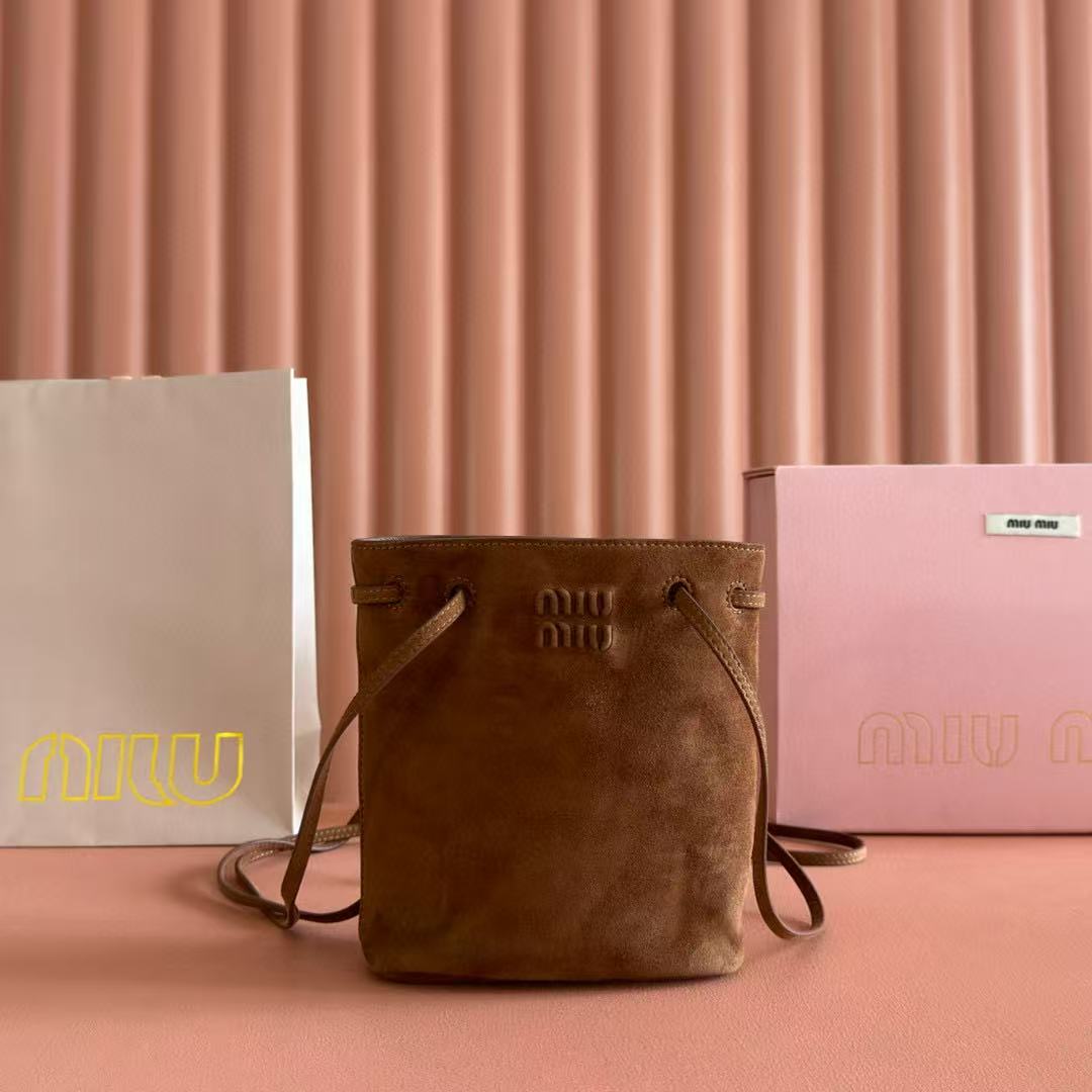 M*u Bucket Bag 14cm Brown Suede