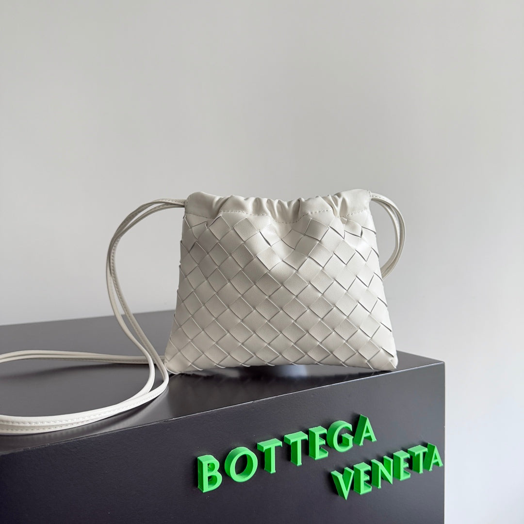 B*V Dustbag Intrecciato Calfskin Leather