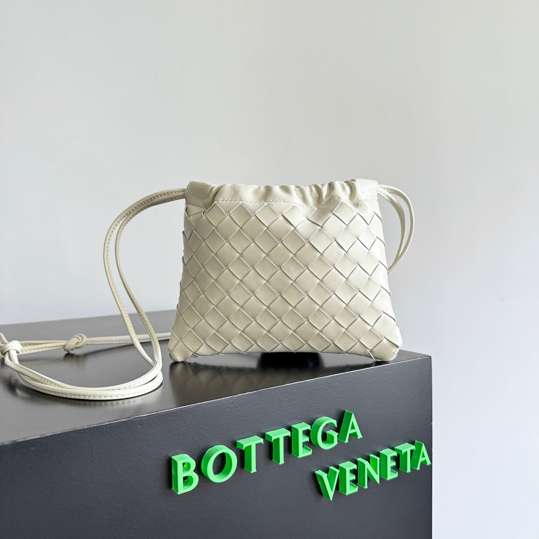 B*V Dustbag Intrecciato Calfskin Leather