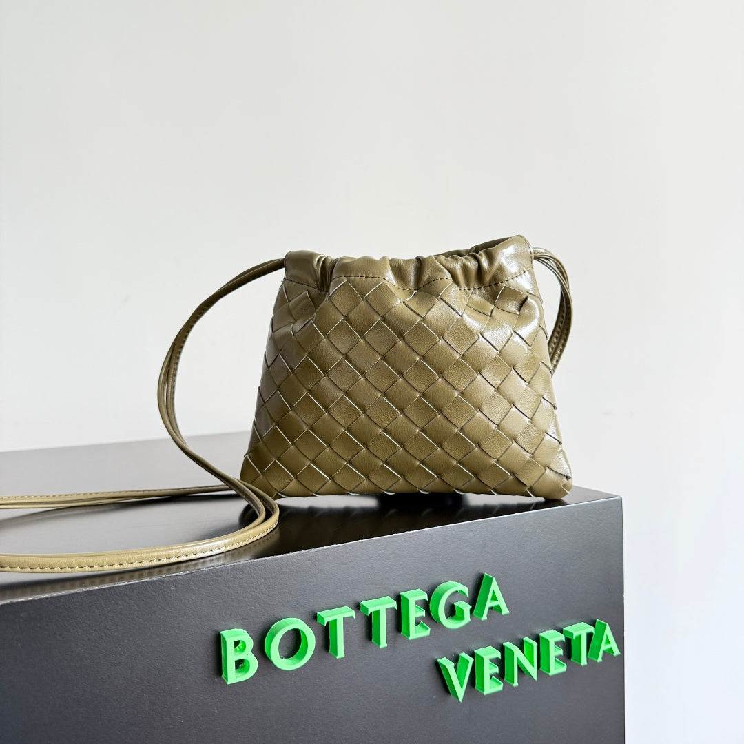 B*V Dustbag Intrecciato Calfskin Leather