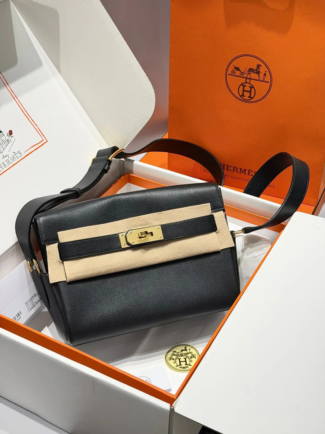H*rmes 2026 Kelly Messenger Leather