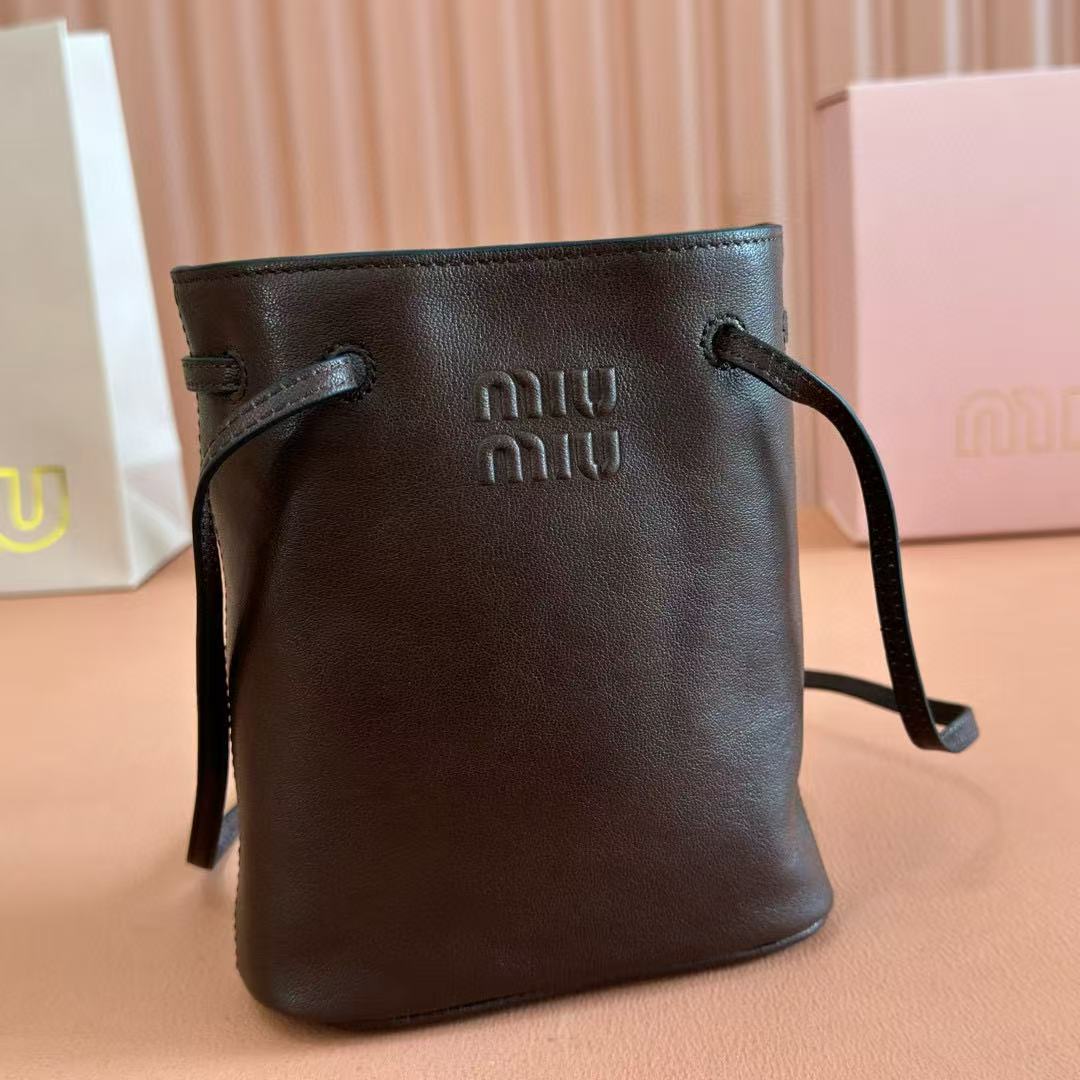 M*u Bucket Bag 14cm Coffee Grain Leather