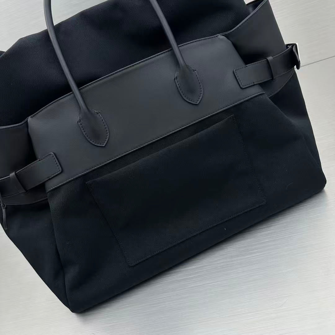 The R*w Margaux 17 Inside Out Black Canvas & Leather