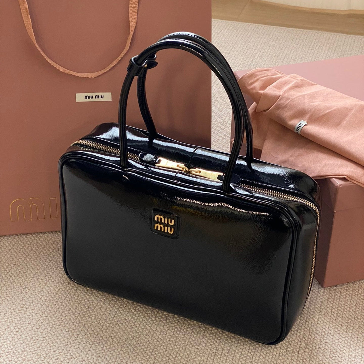 Beau Naplak Patent Leather