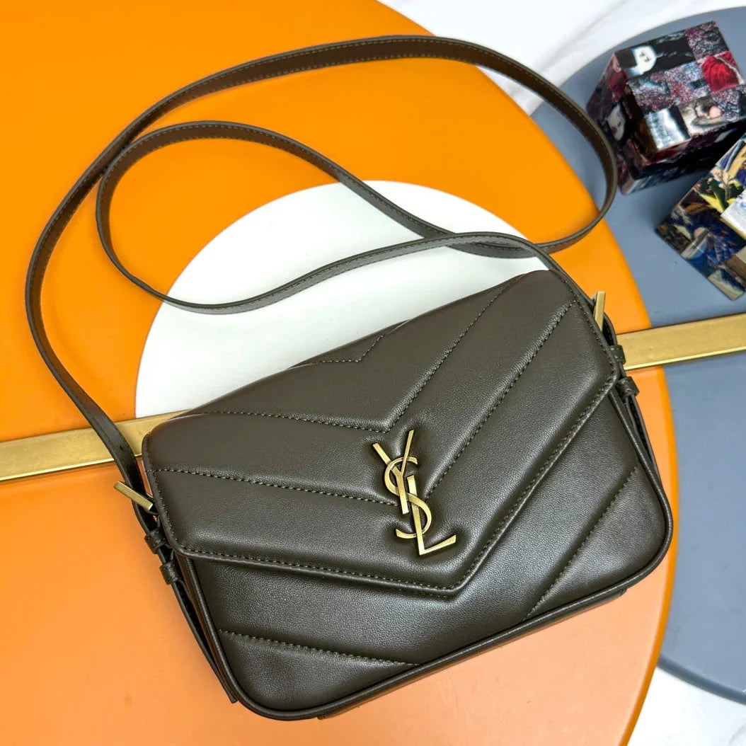 Y*S*L 2026 S*int L*urent Loulou Toy Calfskin
