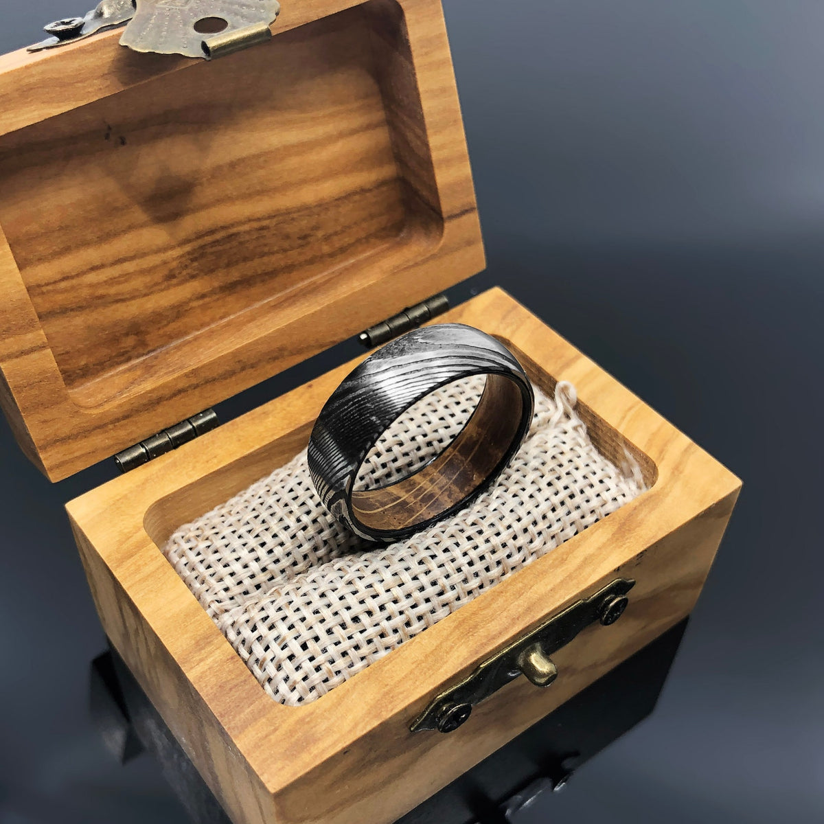 THE KING: Whiskey Barrel & Damascus Steel Wedding Ring Band