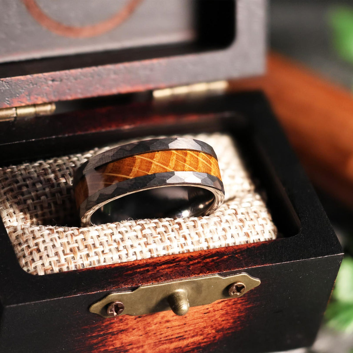 Hammered Whiskey Barrel Gunmetal Tungsten Wood Ring Wedding Band with White Oak Inlay