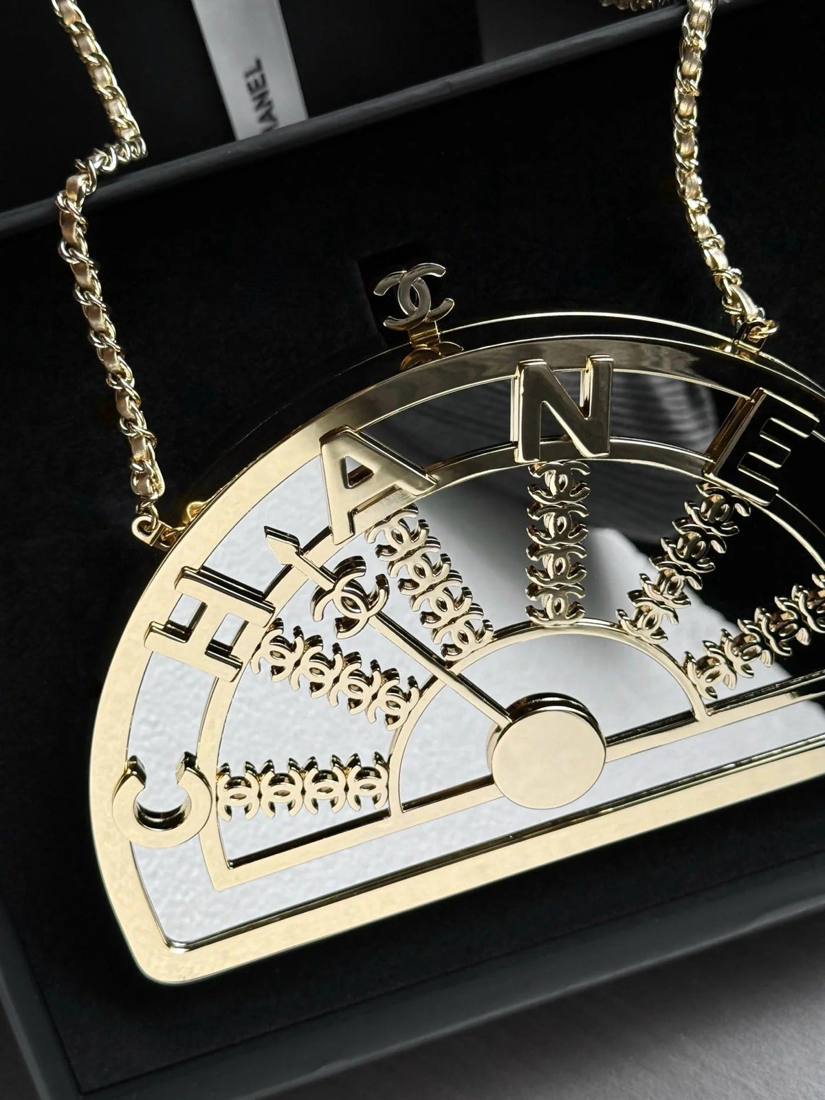 C*C 26s Elevator Minaudiere Bga 21.5cm Gold Metal