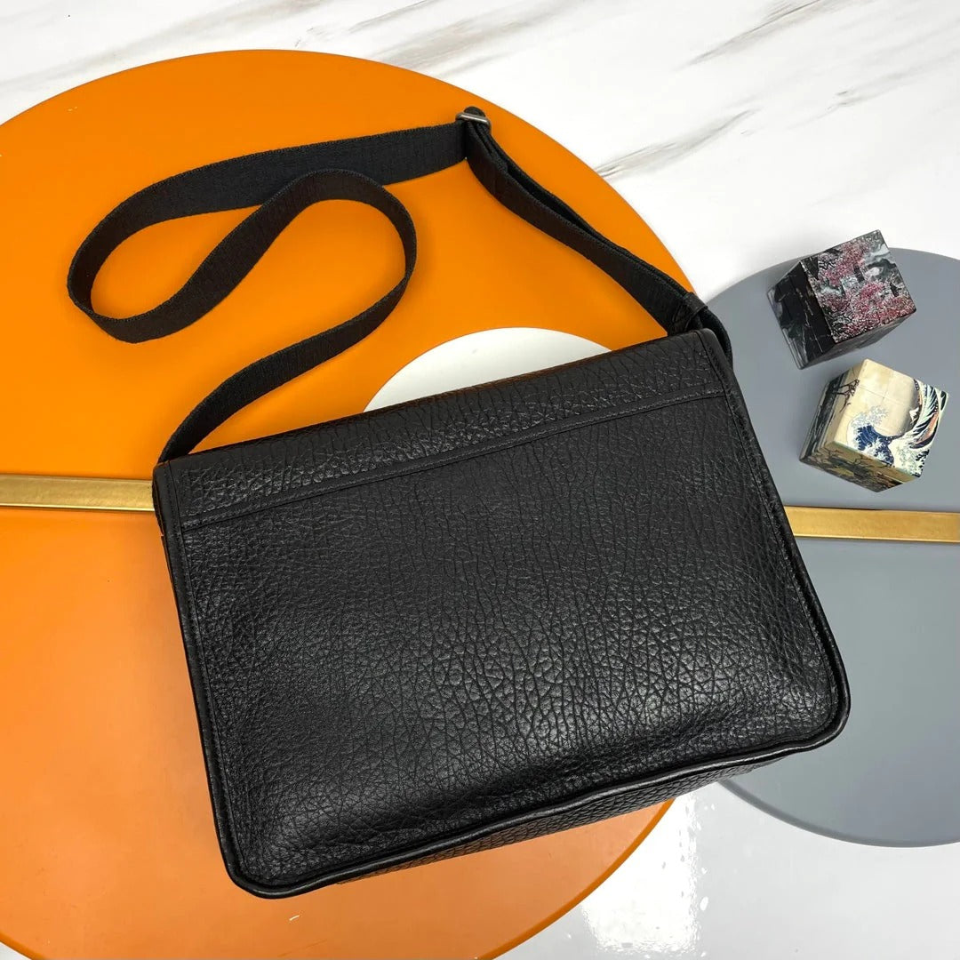 Y*S*L 2026 Niki Messenger Black 28cm Grained Calfskin