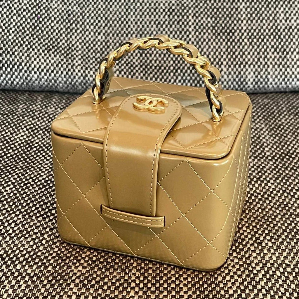 C*C 2026 Vintage Square Vanity Case Patent Calfskin