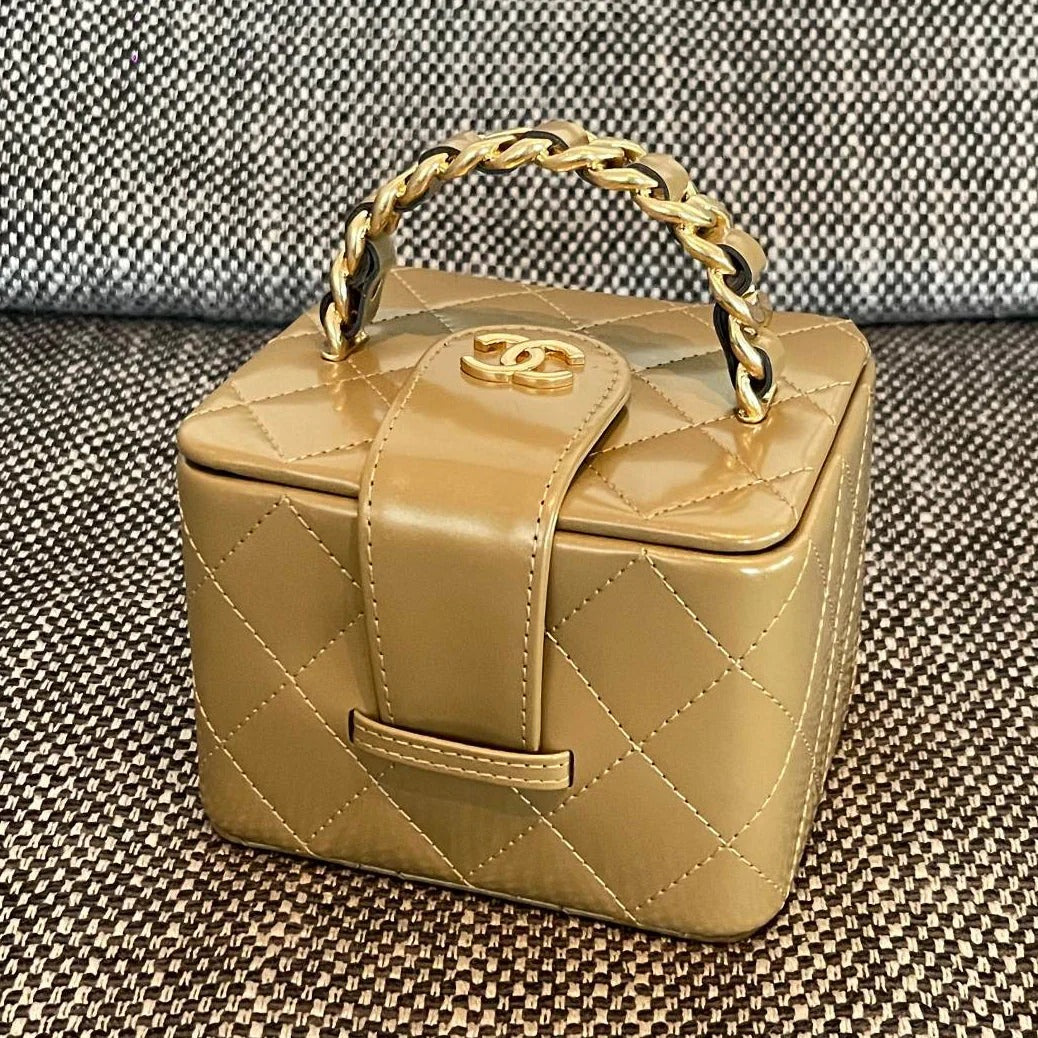 C*C 2026 Vintage Square Vanity Case Patent Calfskin