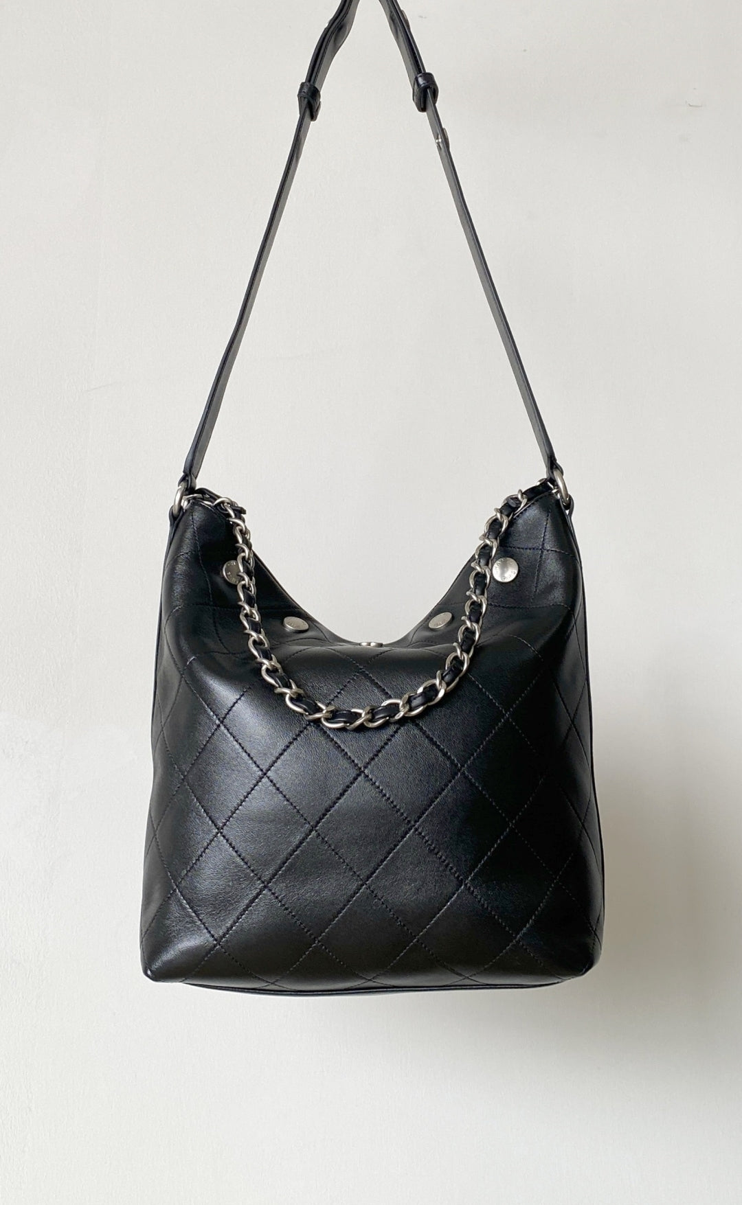 C*C vintage hobo bag 31 black lambskin