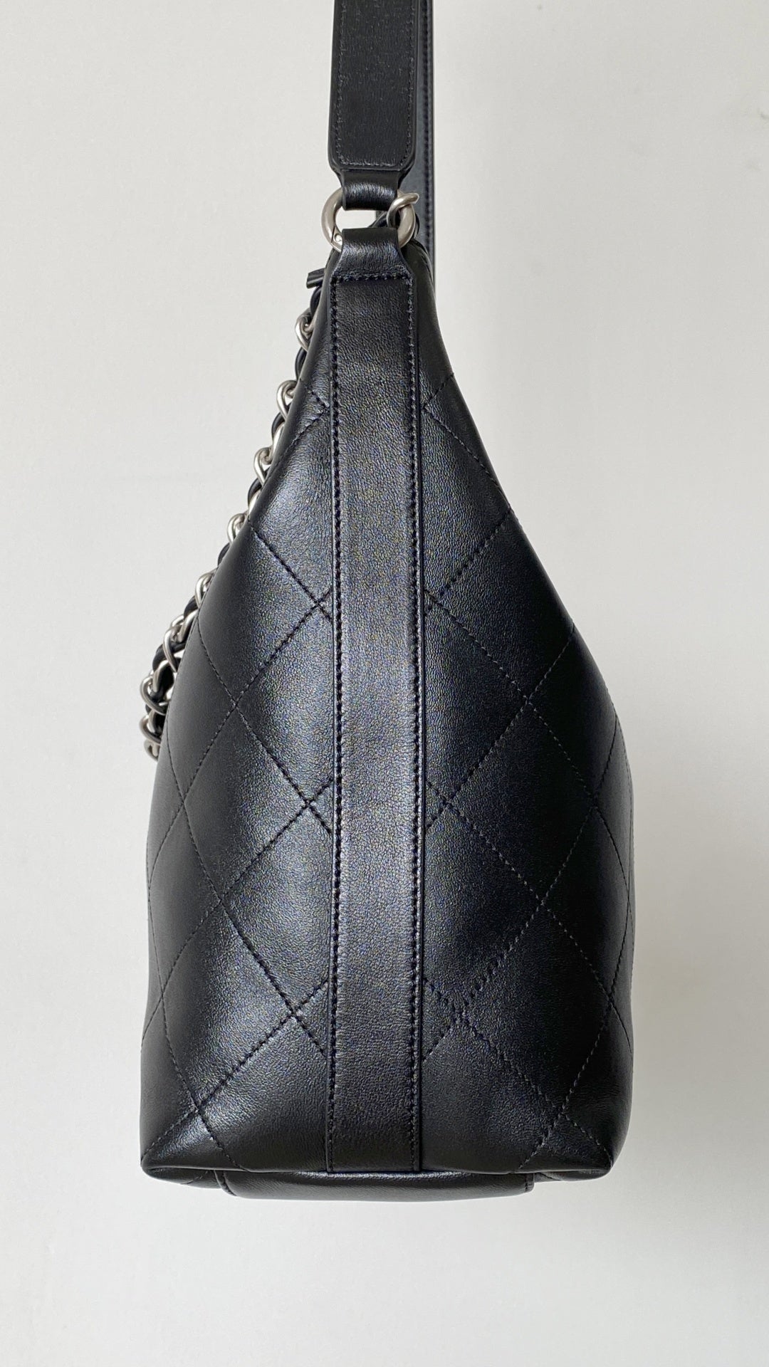 C*C vintage hobo bag 31 black lambskin