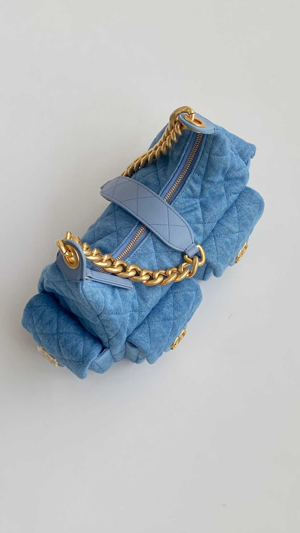 C*C Multi-Pocket HOBO bag 31 light blue denim