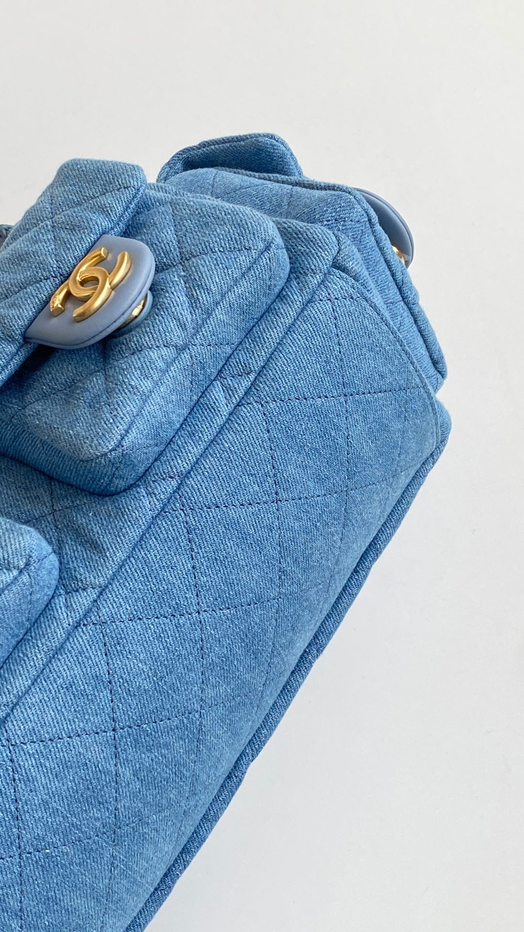 C*C Multi-Pocket HOBO bag 31 light blue denim