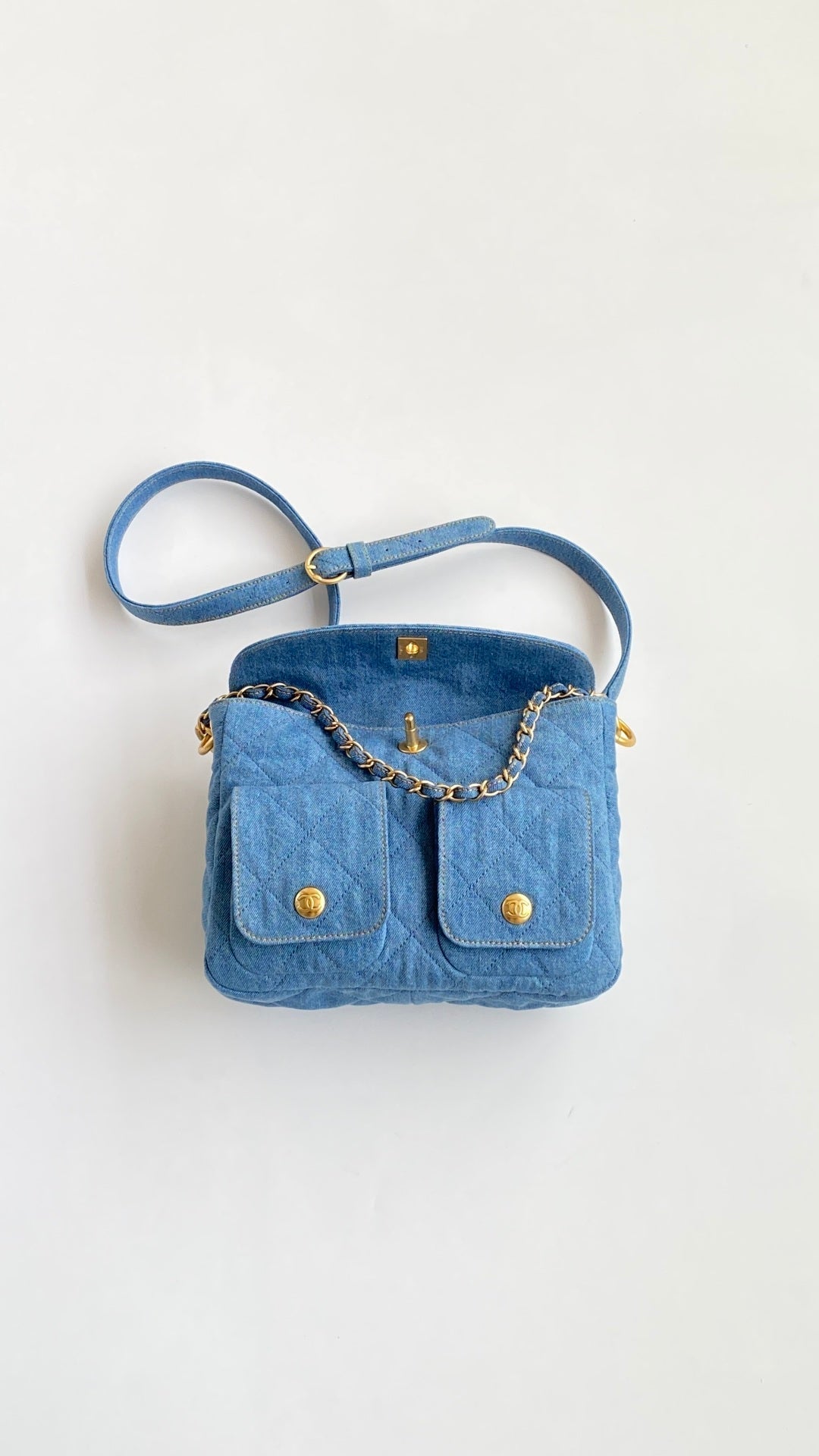 C*C Small Postman Hobo 25 Light Blue Denim