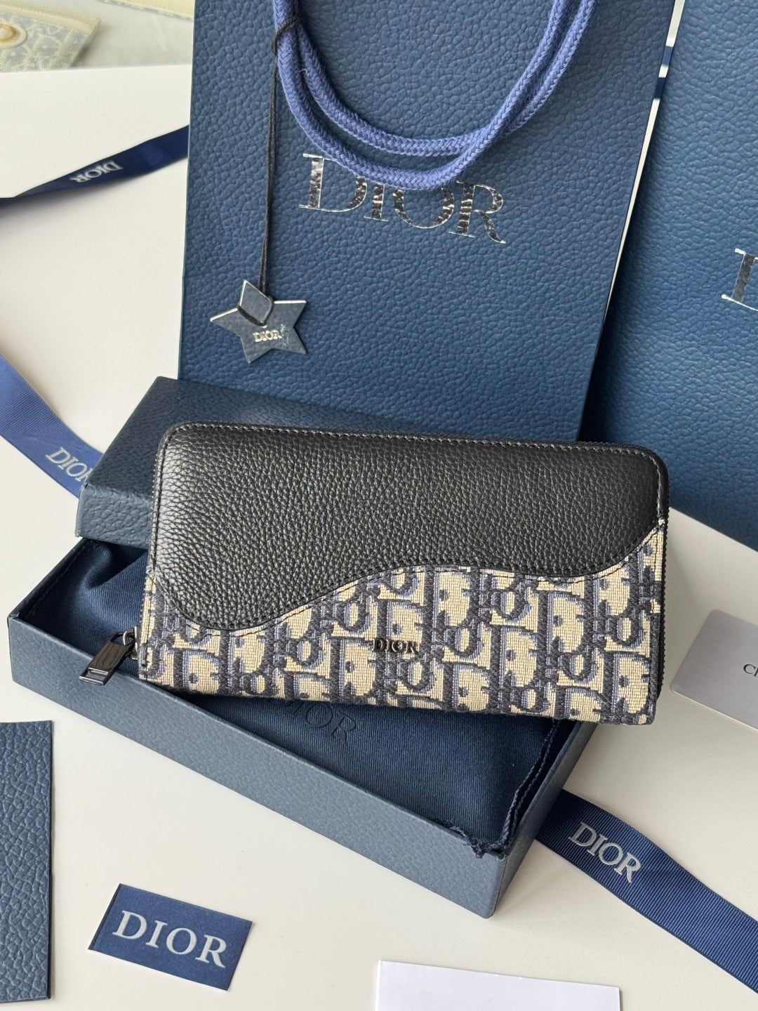 C*D Saddle Long Zipped Wallet Grain Cowhide & Jacquard