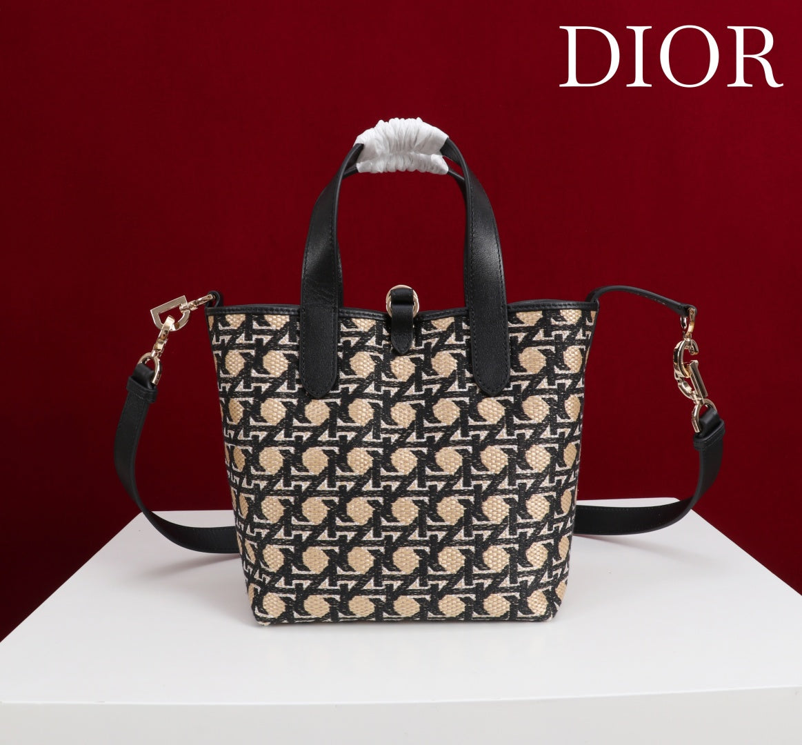 C*D Toujours Vertical Small Bag 19Diamond Black Beige Leather