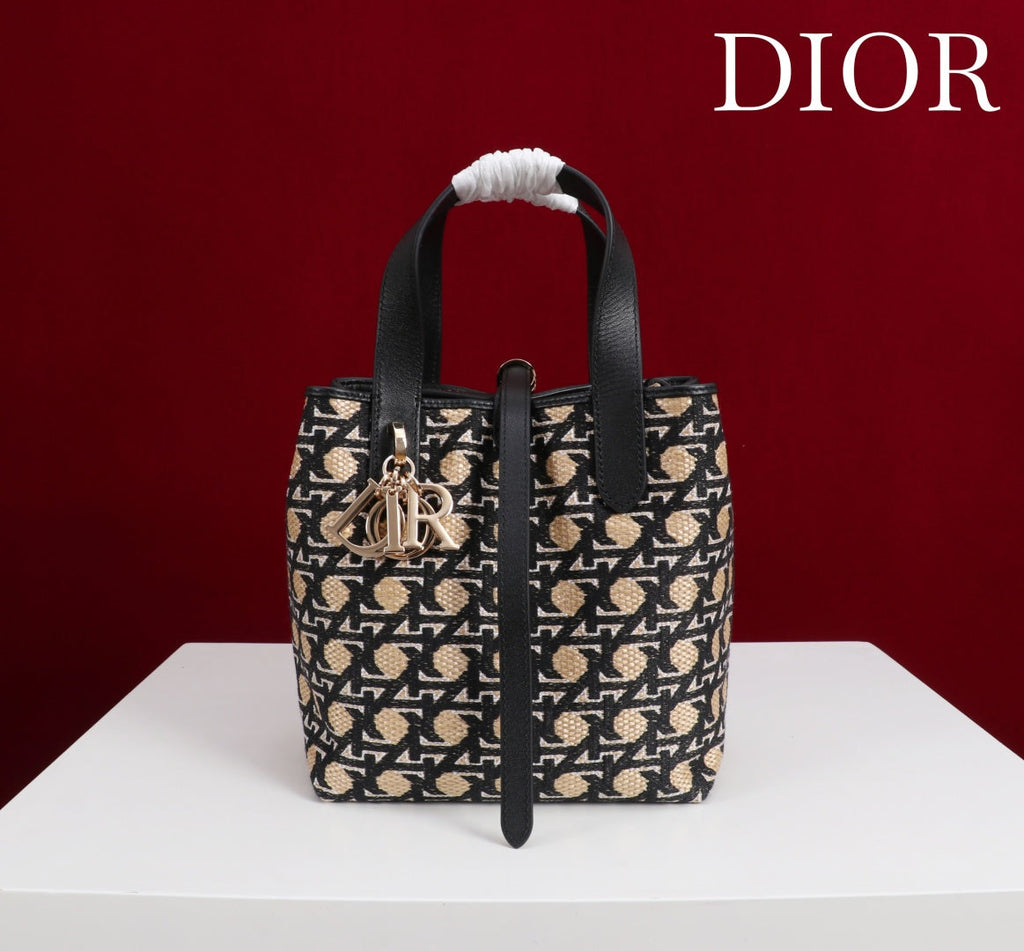 C*D Toujours Vertical Small Bag 19Diamond Black Beige Leather