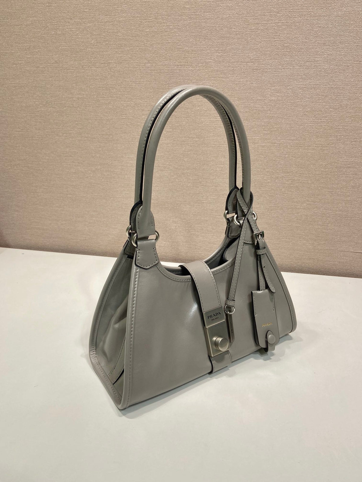 Pr*a mini catwalk model gray leather and top-grade hardware