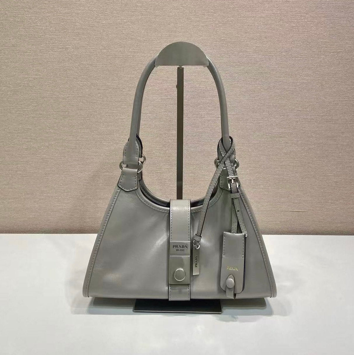 Pr*a mini catwalk model gray leather and top-grade hardware