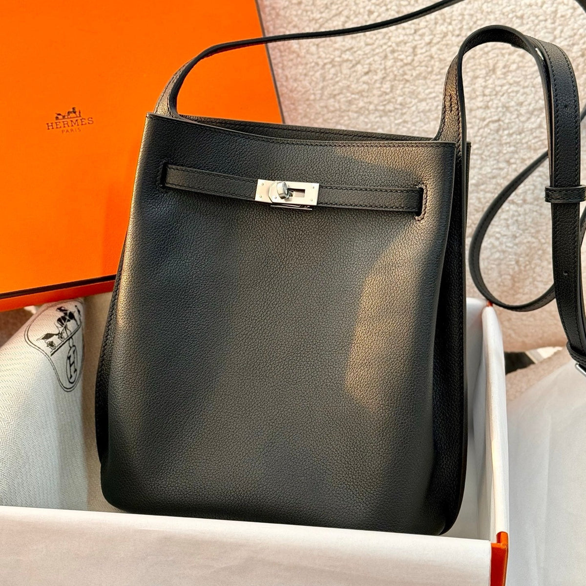 H*M So Kelly Shoulder Bag Cowhide