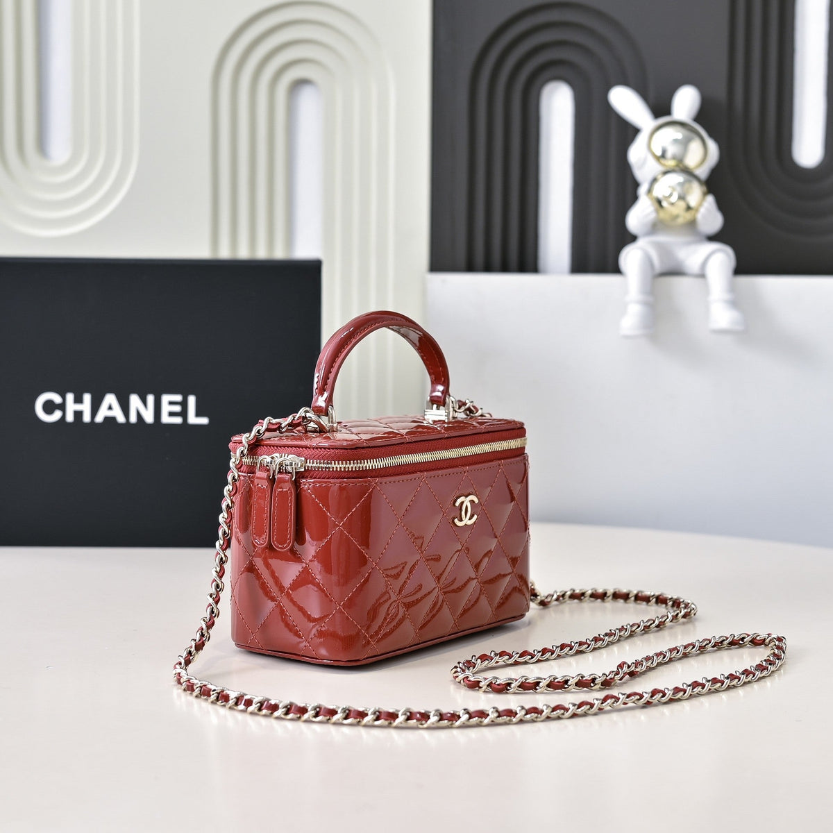 C*C 24P Vanity Top Handle Patent Calfskin Light Gold Hardware