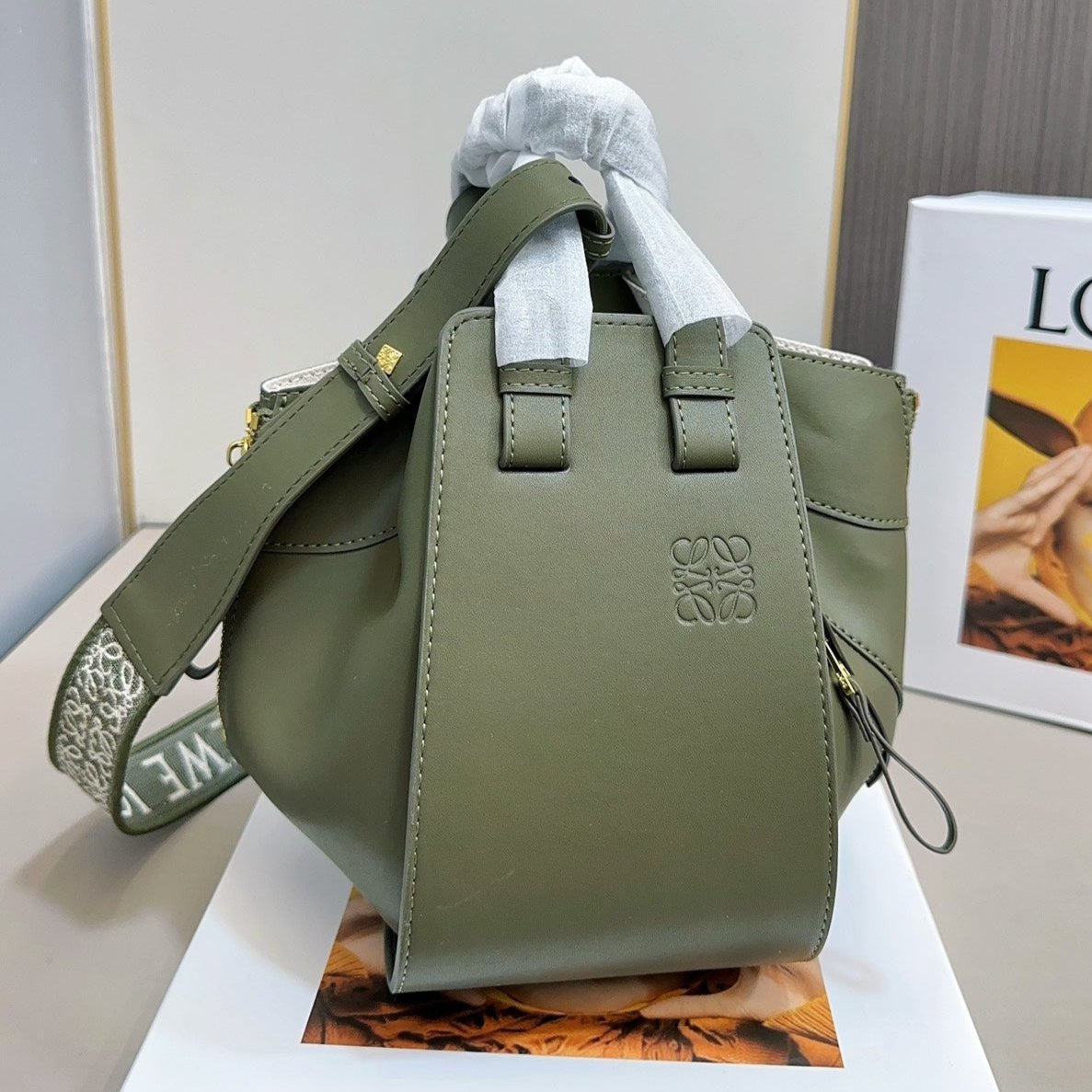 L*E COMPACT HAMMOCK 24 BAG IN OLIVE MELLOW CALFSKIN AND CANVAS