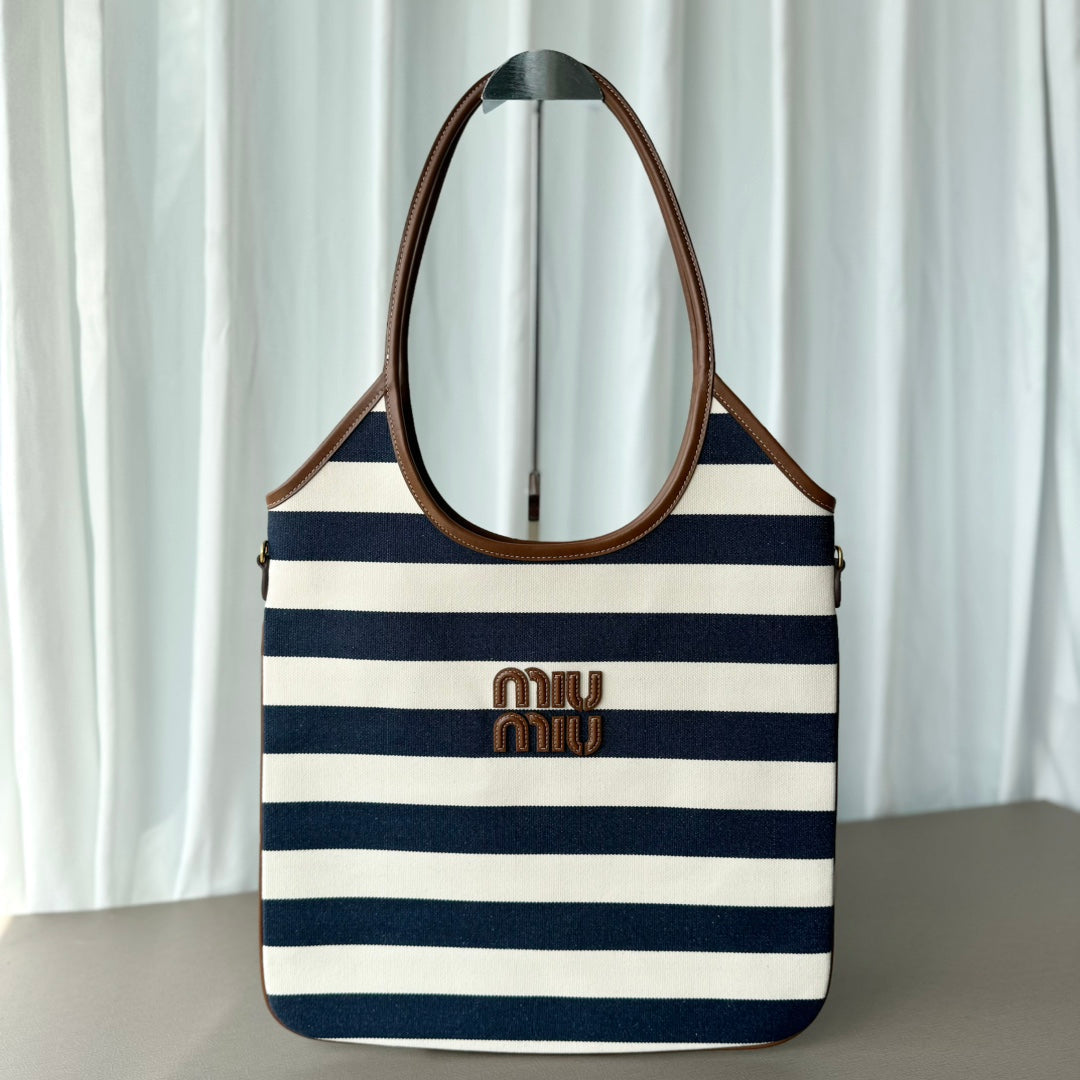 M*u*M*u Isetan tote hobo bag striped canvas
