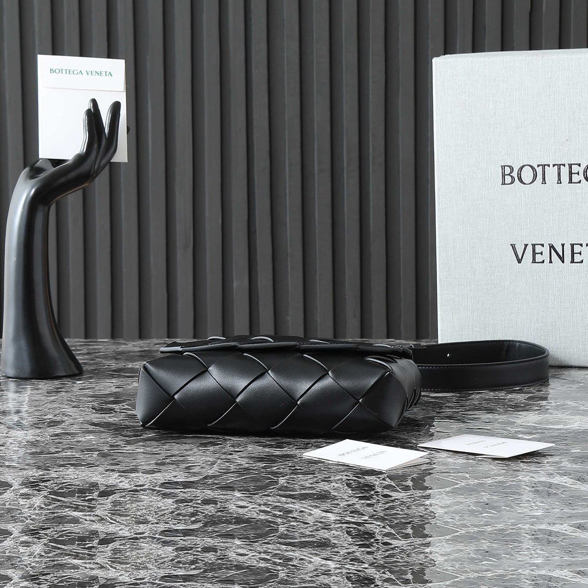 B*V 25S DIAGO SHOULDER BAG 25.5 IN BLACK COWHIDE