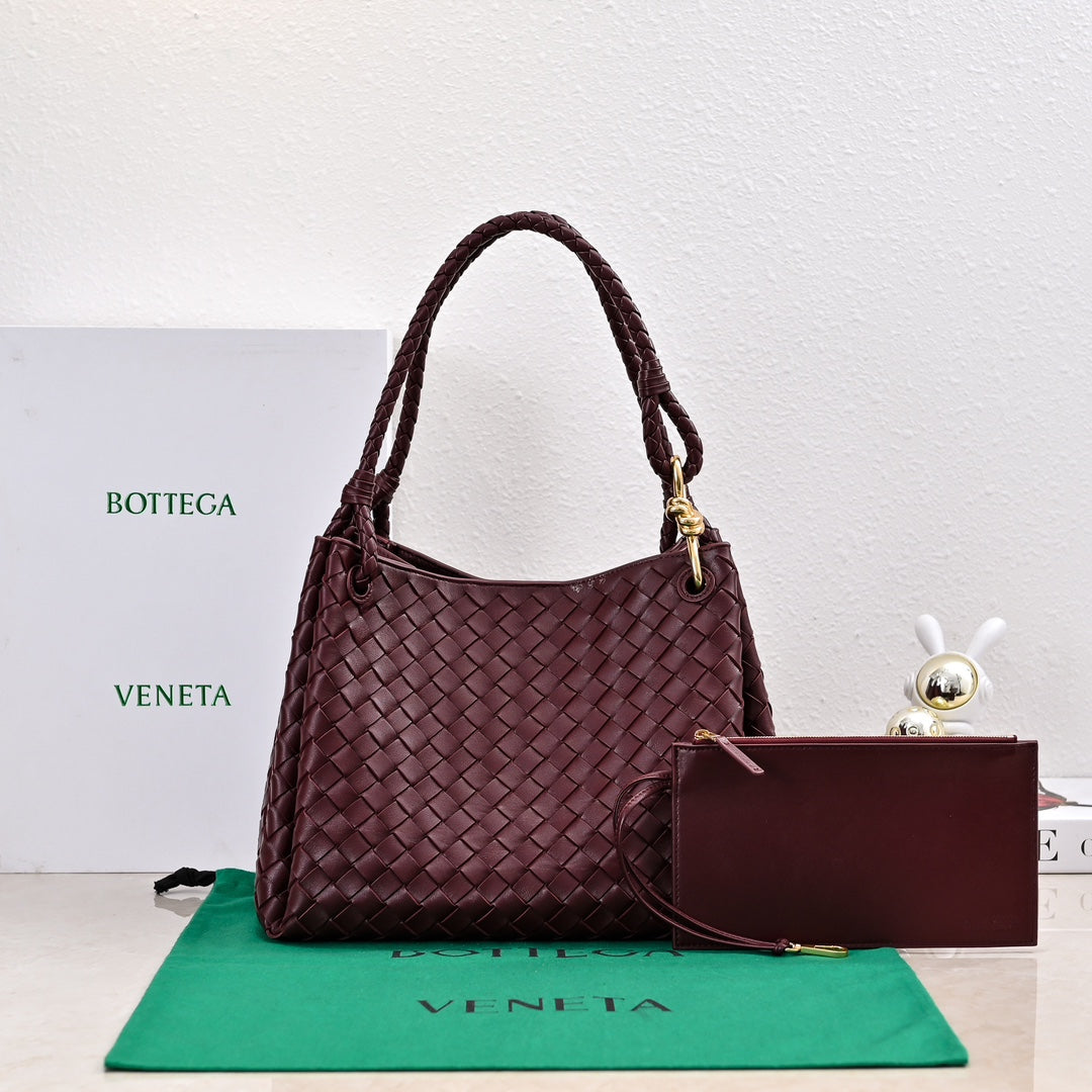 B*V 26s Parachute Bag Intrecciato Leather