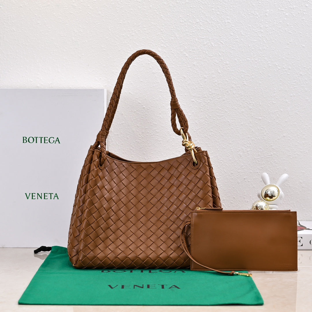 B*V 26s Parachute Bag Intrecciato Leather