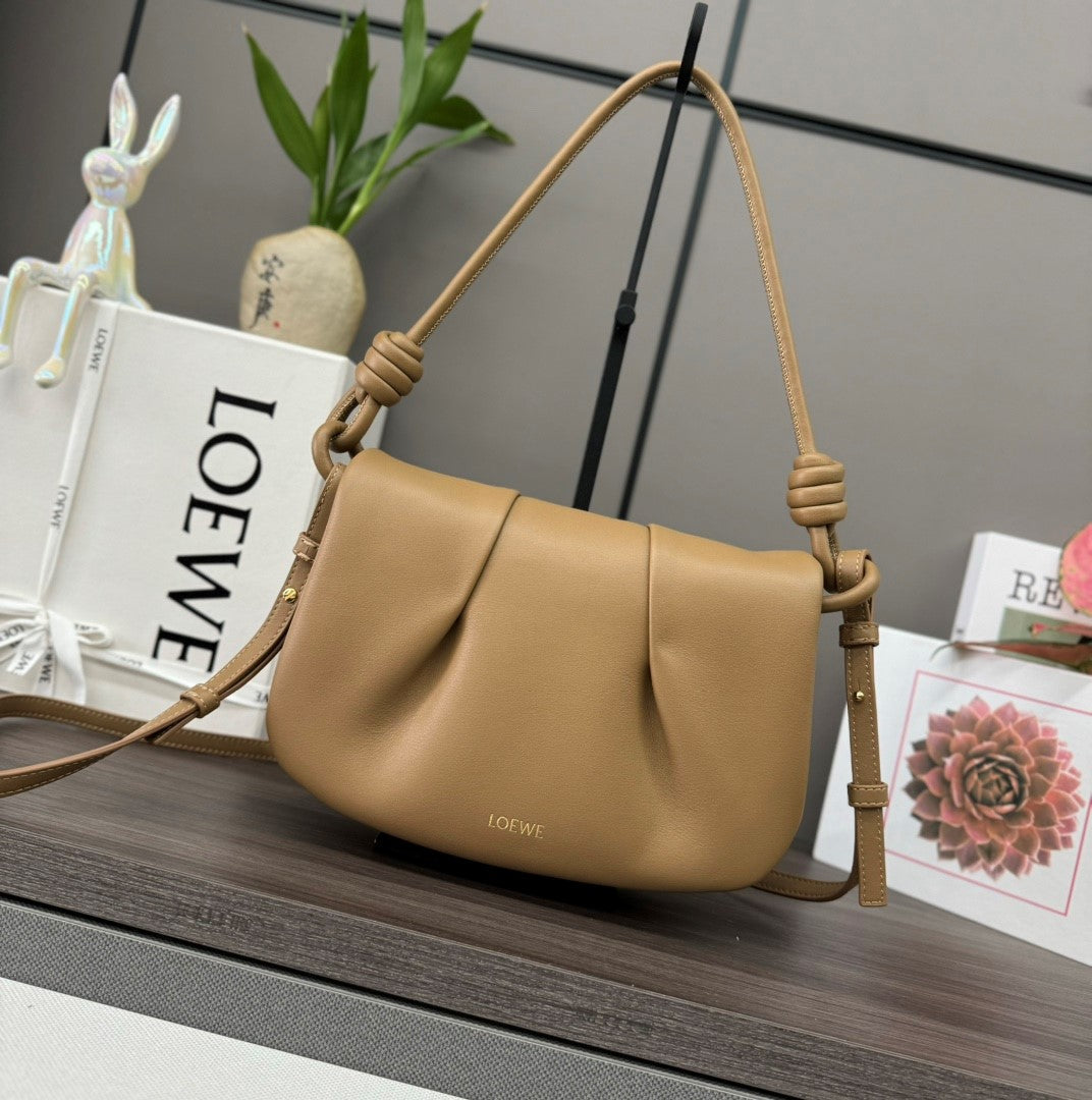 L*ew Paseo Shoulder Bag Cowhide