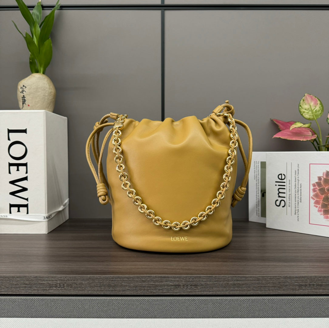L*ewe Flamenco Purse Bucket Lambskin Ghw