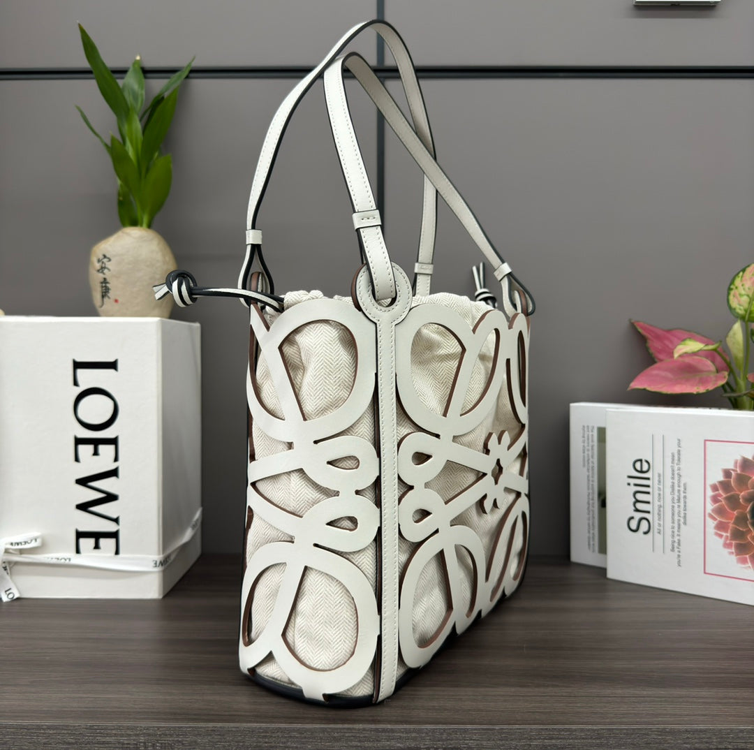 L*E 32 ANAGRAM CUT-OUT CROSSBODY IN WHITE CLASSIC CALFSKIN AND CANVAS