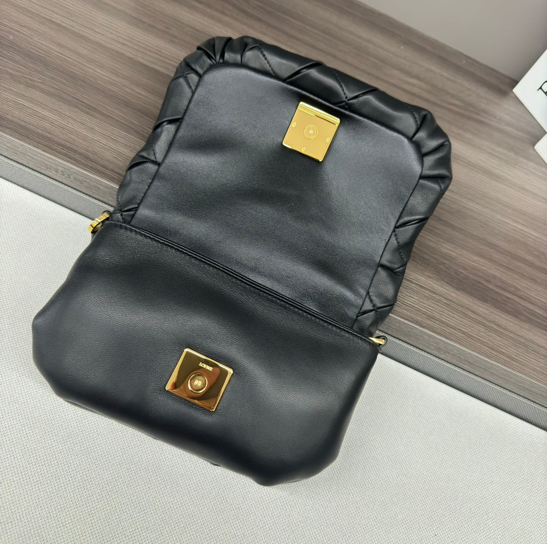 L*E 20 PUFFER G*ya BAG IN BLACK NAPPA LAMBSKIN