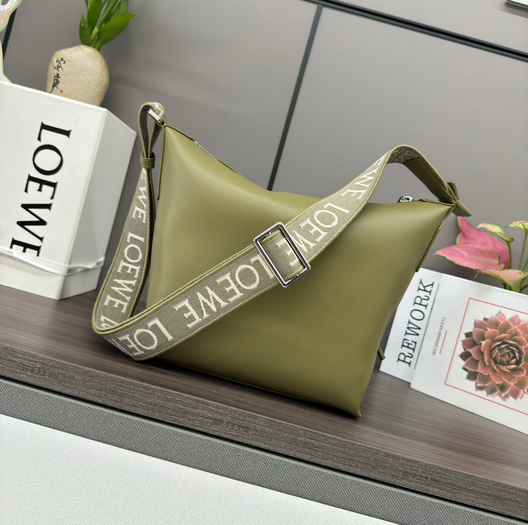 L*ewe Cubi Crossbody Bag Smooth Calfskin