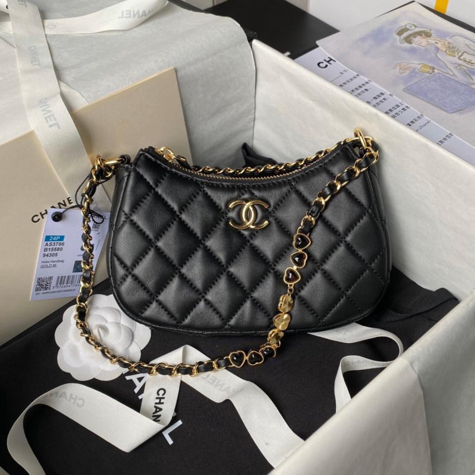 24P C*C HOBO BAG LAMBSKIN GOLD HARDWARE