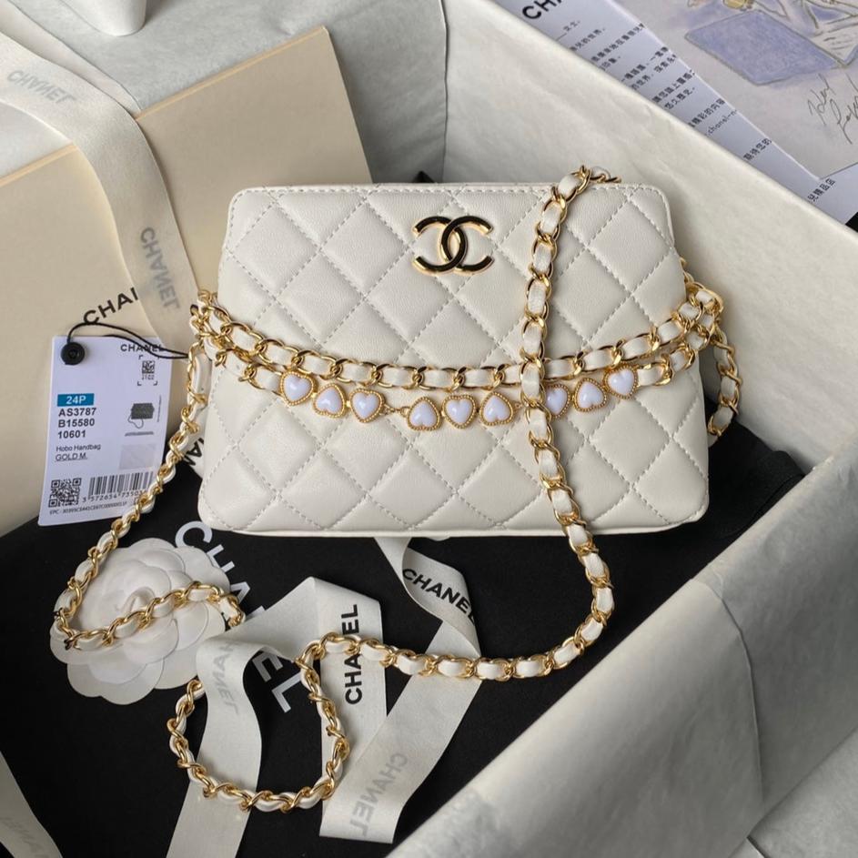 24P CLUTCH CHAIN LAMBSKIN