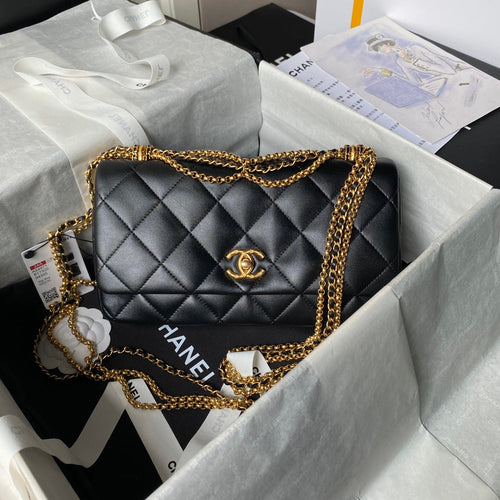 24A CLASSIC FLAP BAG LAMBSKIN GOLD HARDWARE