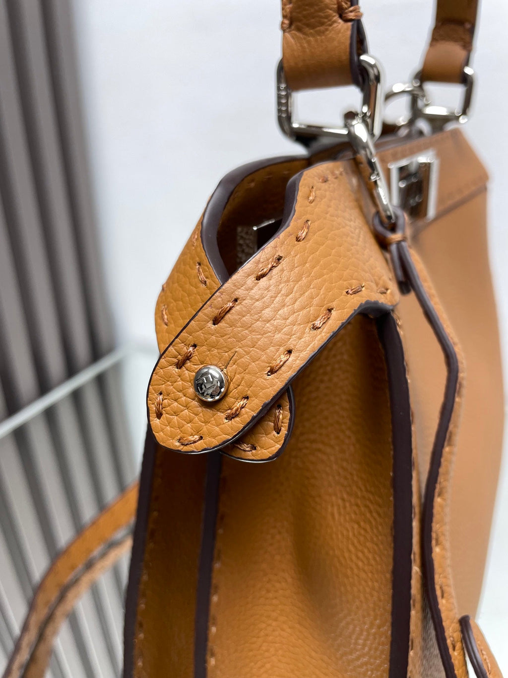 PEEKABOO MEDIUM 33 BROWN CALFSKIN SILVER HARDWARE