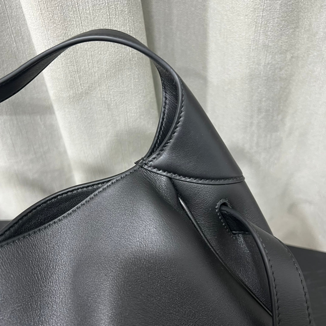 BG Bel Air Shoulder Bag Black Smooth Calfskin